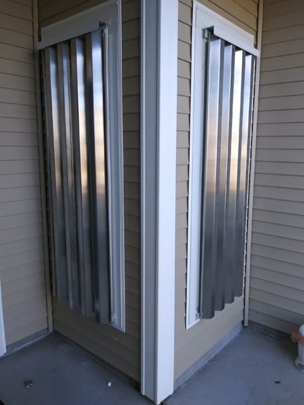 corner_windows_shutters